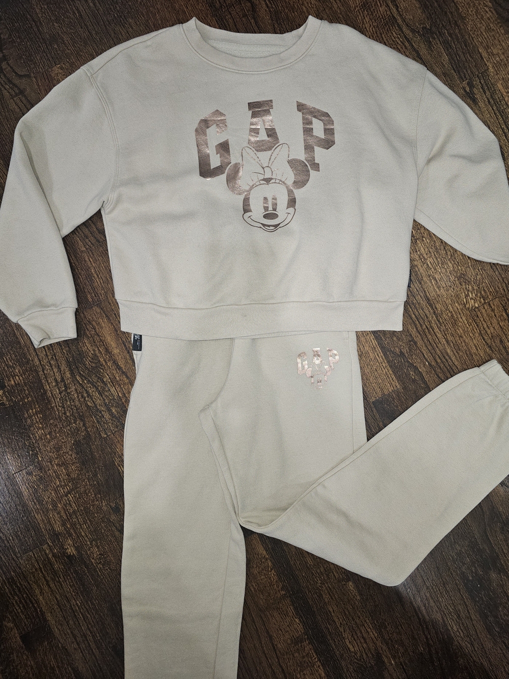 GAP Beige X DISNEY collection Minnie Metallic Logo Sweatshirt & Joggers
